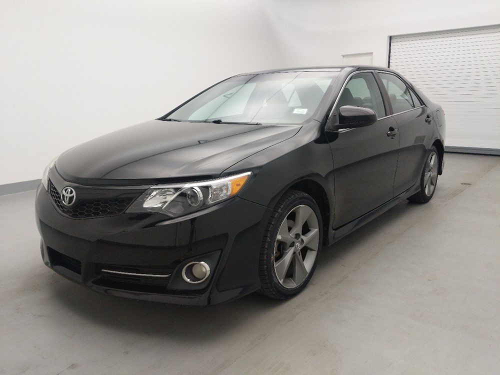 Used 2012 Toyota Camry Driver Front Bumper