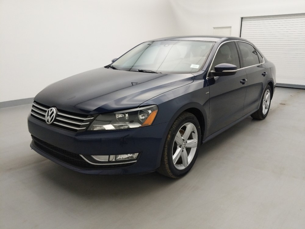 Used 2015 Volkswagen Passat Driver Front Bumper