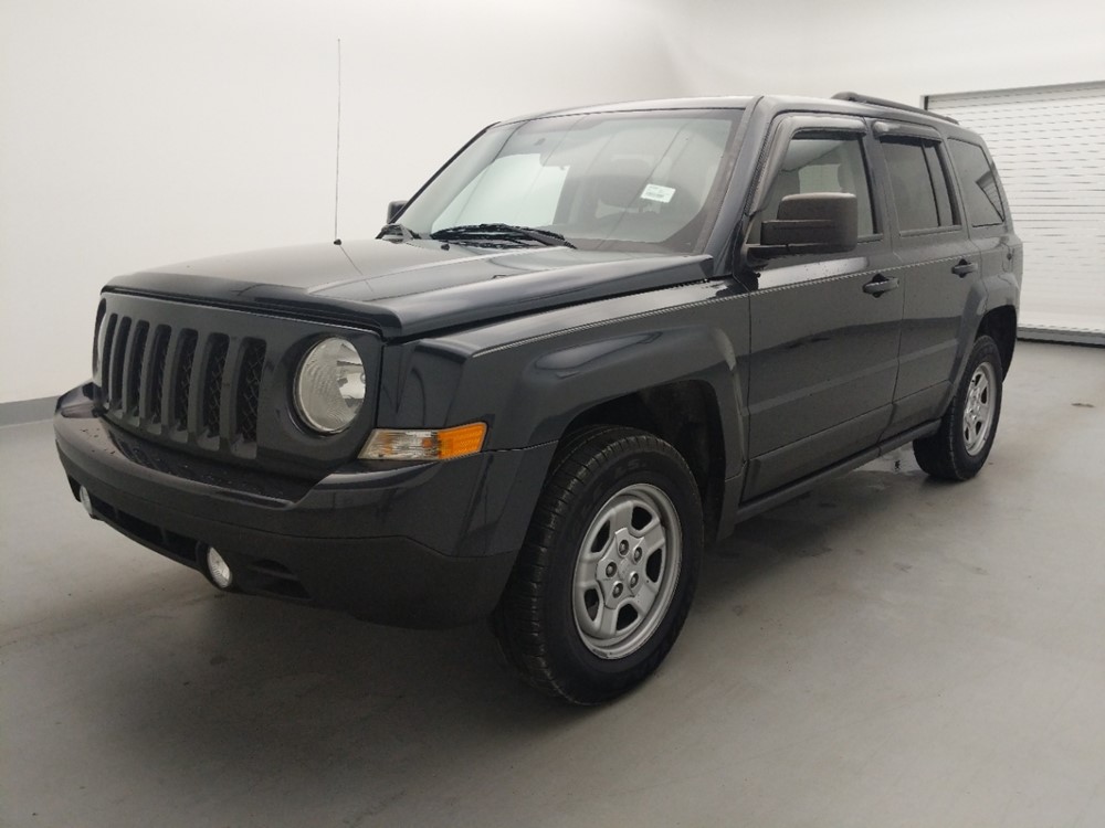 Used 2015 Jeep Patriot Driver Front Bumper