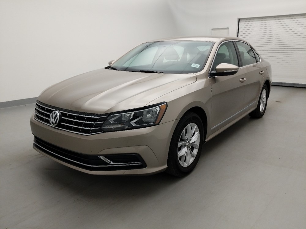 Used 2016 Volkswagen Passat Driver Front Bumper
