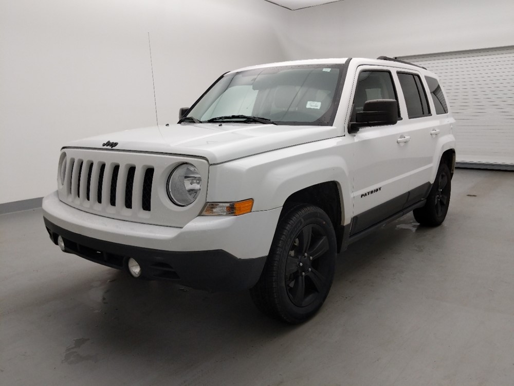 Used 2015 Jeep Patriot Driver Front Bumper