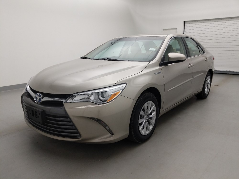 Used 2017 Toyota Camry Driver Front Bumper