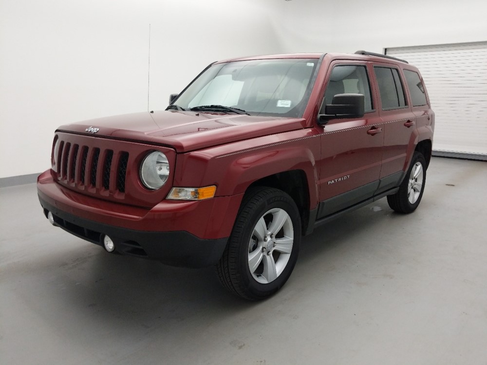 Used 2016 Jeep Patriot Driver Front Bumper