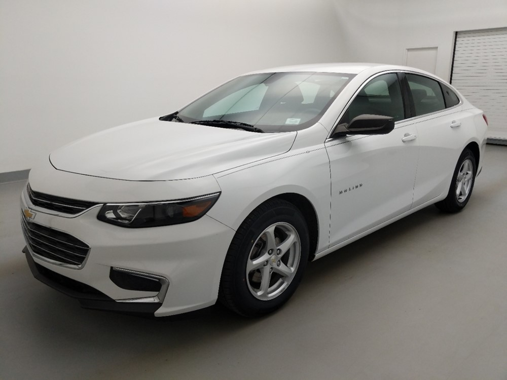 Used 2017 Chevrolet Malibu Driver Front Bumper