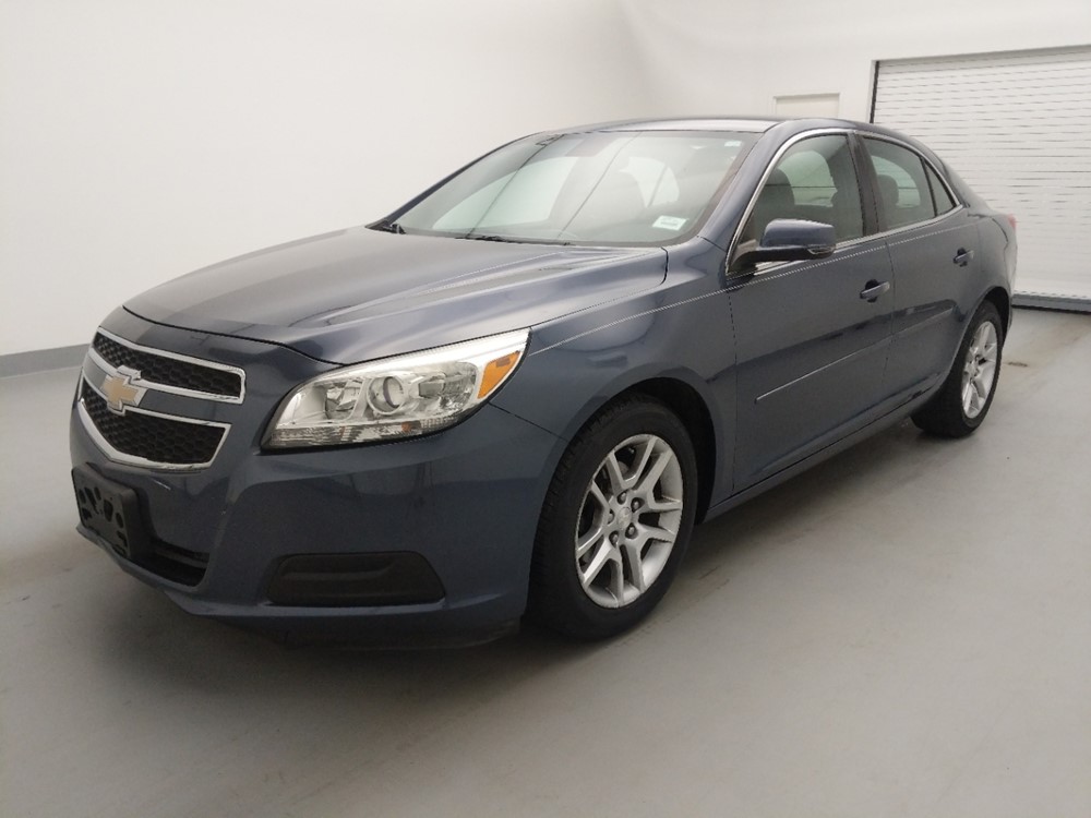 Used 2013 Chevrolet Malibu Driver Front Bumper