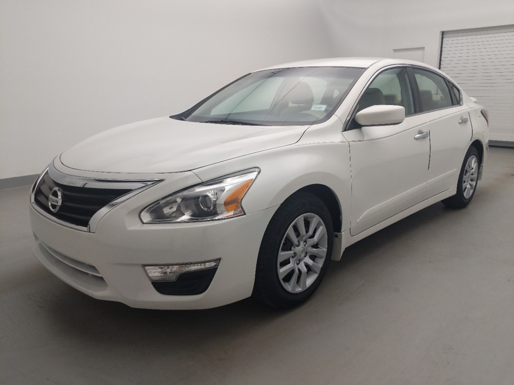 Used 2015 Nissan Altima Driver Front Bumper
