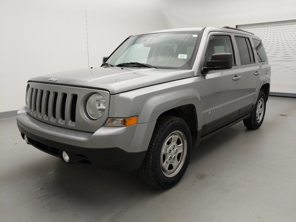 Used 2016 Jeep Patriot Driver Front Bumper