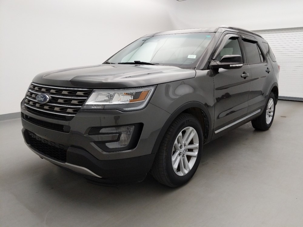 Used 2017 Ford Explorer Driver Front Bumper