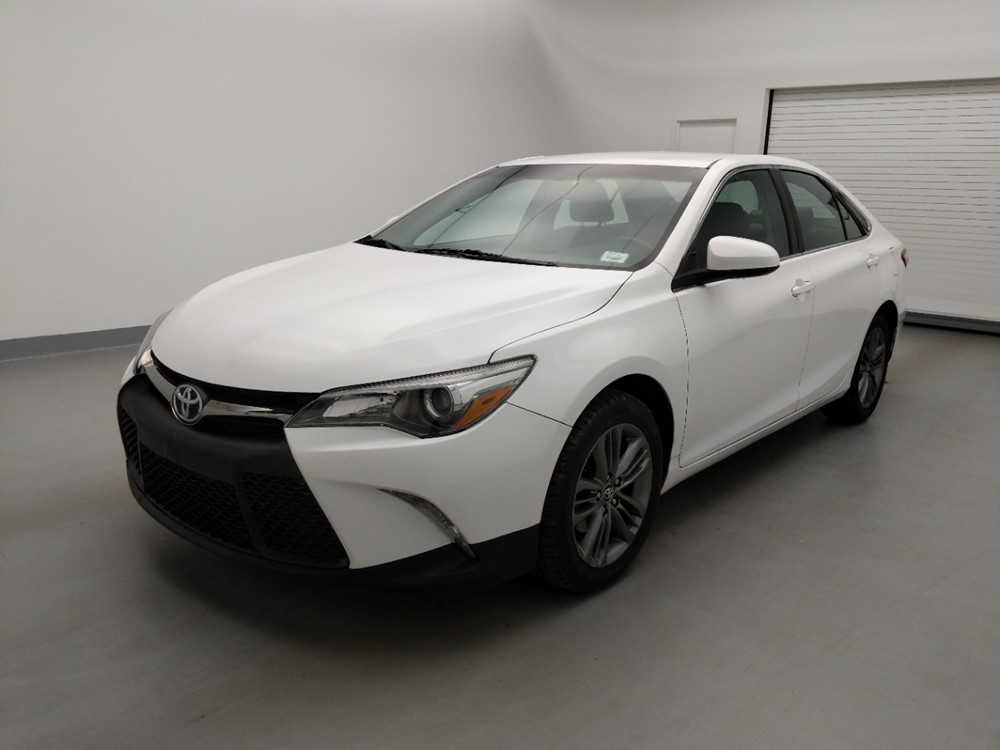 Used 2017 Toyota Camry Driver Front Bumper