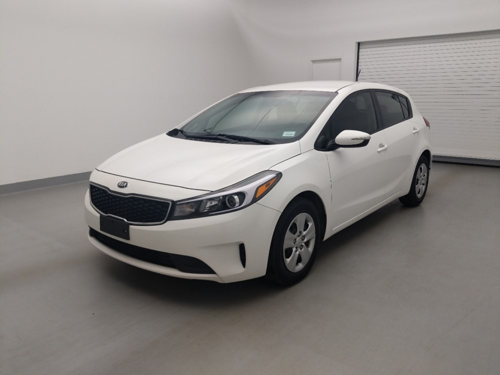 Used 2017 Kia Forte5 Driver Front Bumper
