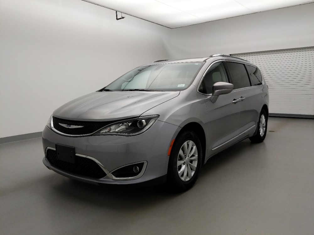 Used 2018 Chrysler Pacifica Driver Front Bumper