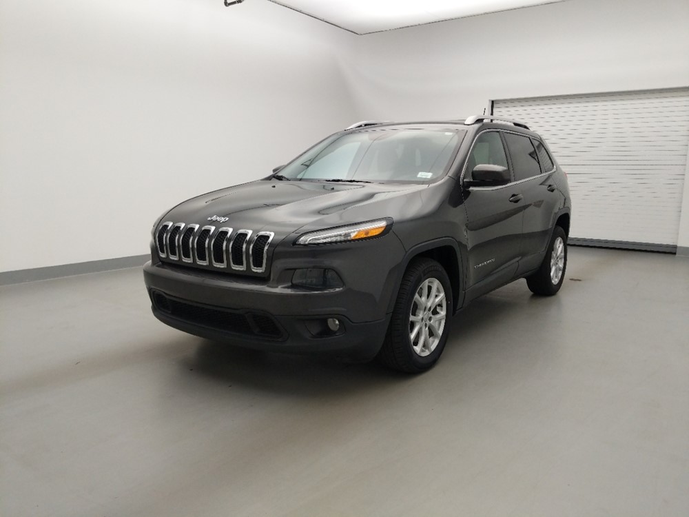 Used 2016 Jeep Cherokee Driver Front Bumper