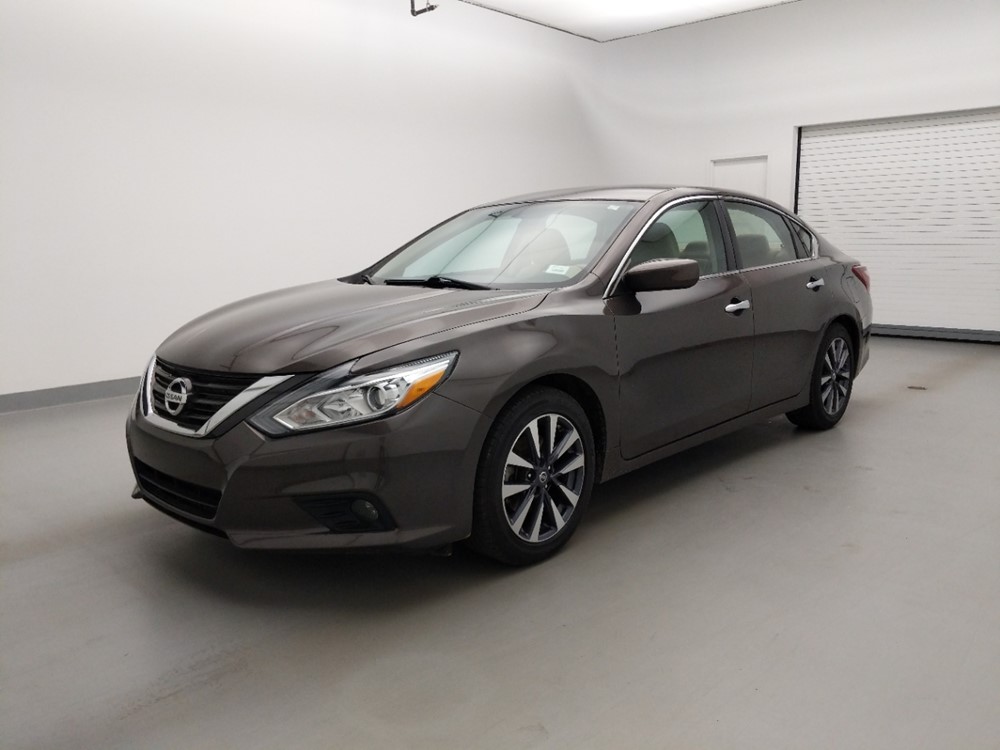 Used 2017 Nissan Altima Driver Front Bumper