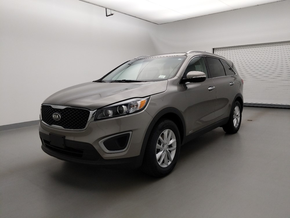 Used 2017 Kia Sorento Driver Front Bumper