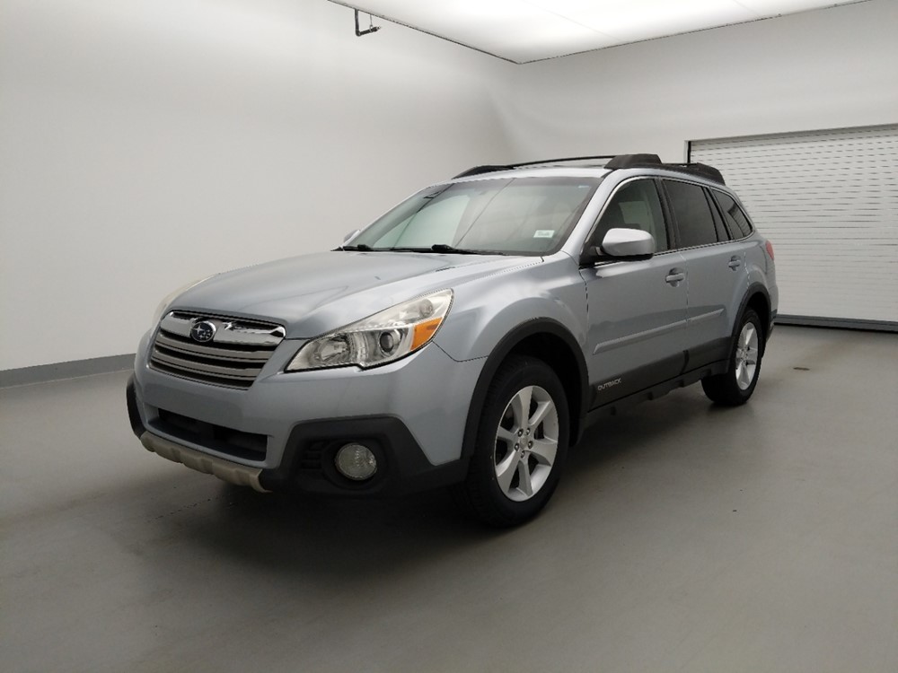 Used 2013 Subaru Outback Driver Front Bumper