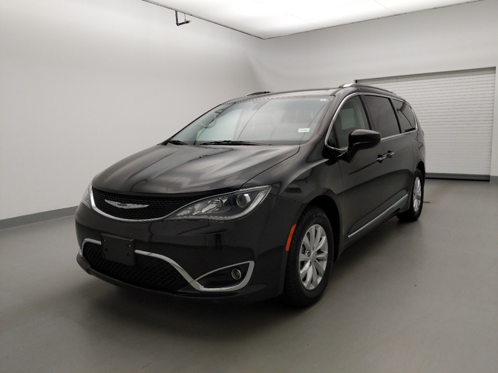 Used 2019 Chrysler Pacifica Driver Front Bumper