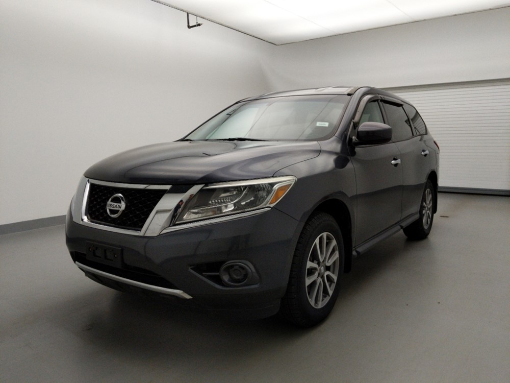 Used 2013 Nissan Pathfinder Driver Front Bumper