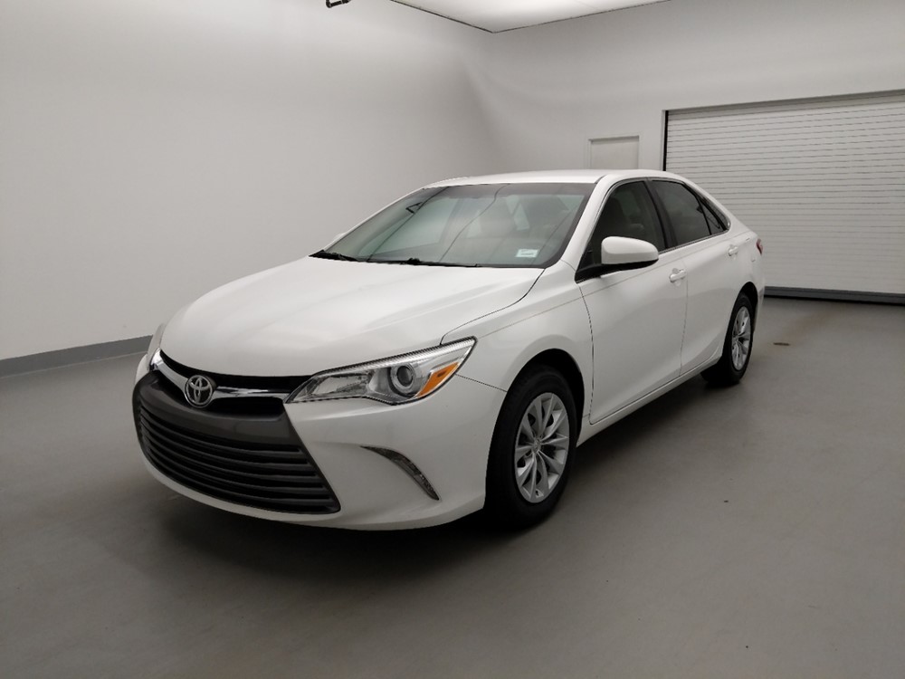 Used 2016 Toyota Camry Driver Front Bumper