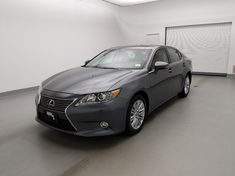Used 2014 Lexus ES 350 Driver Front Bumper