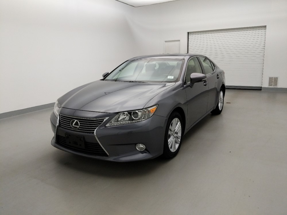 Used 2015 Lexus ES 350 Driver Front Bumper