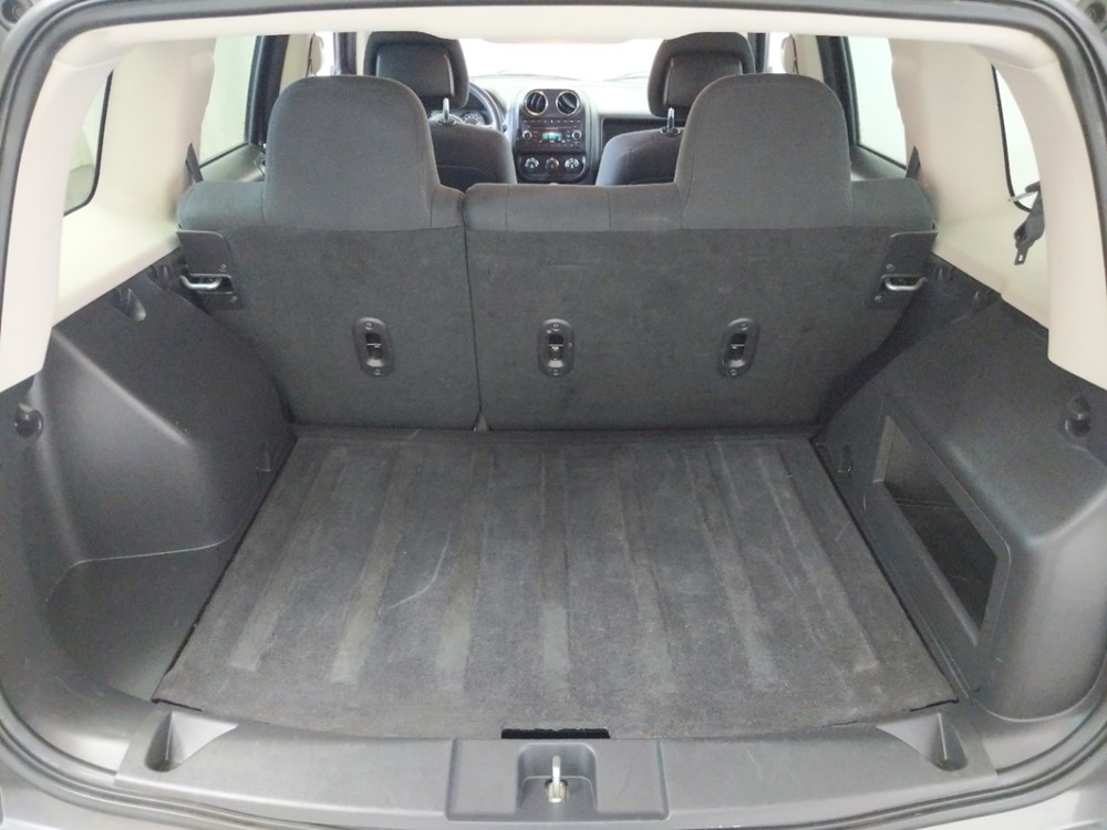2015 Jeep Patriot - Trunk