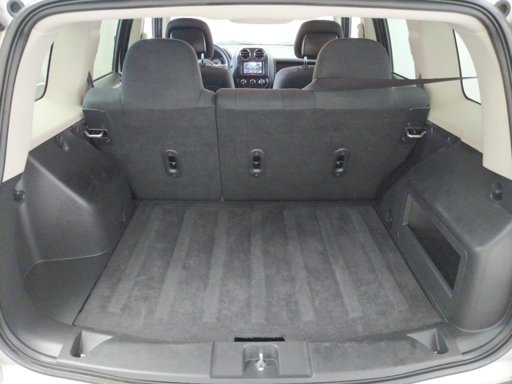 2014 Jeep Patriot - Trunk