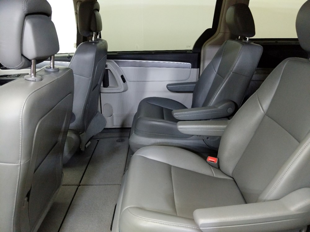 2012 Volkswagen Routan - Driver Rear Seat