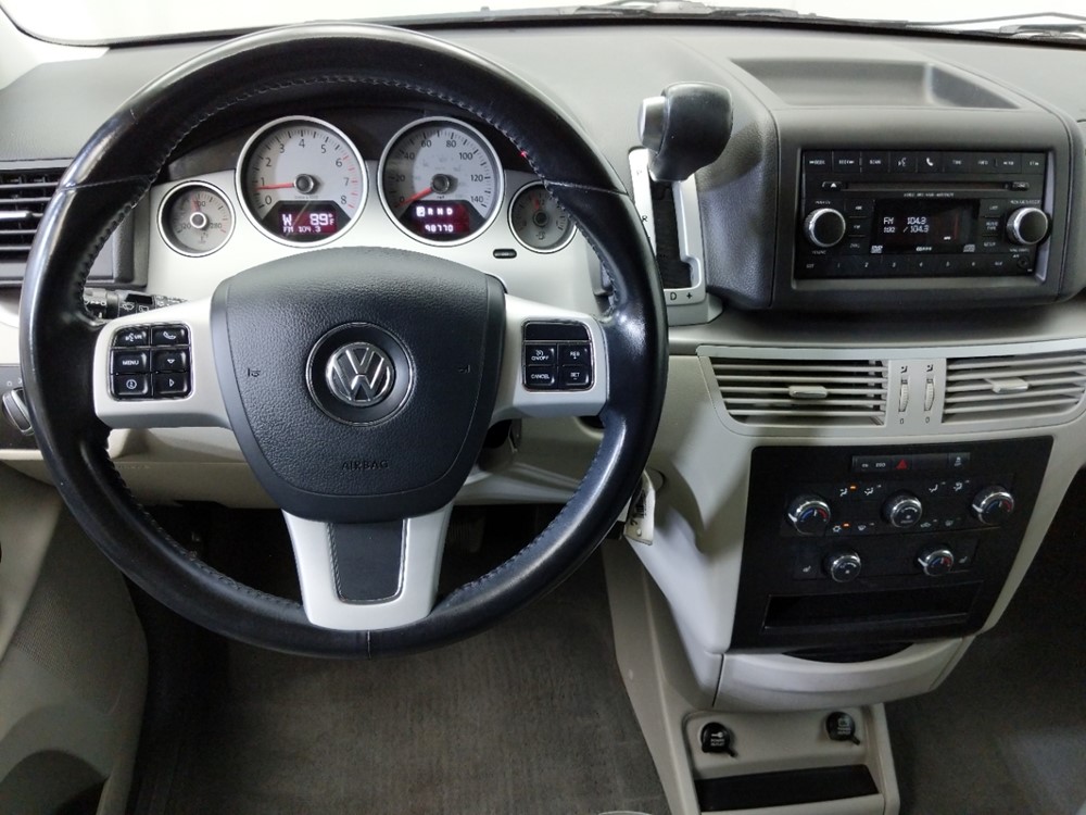 2012 Volkswagen Routan - Driver Dash