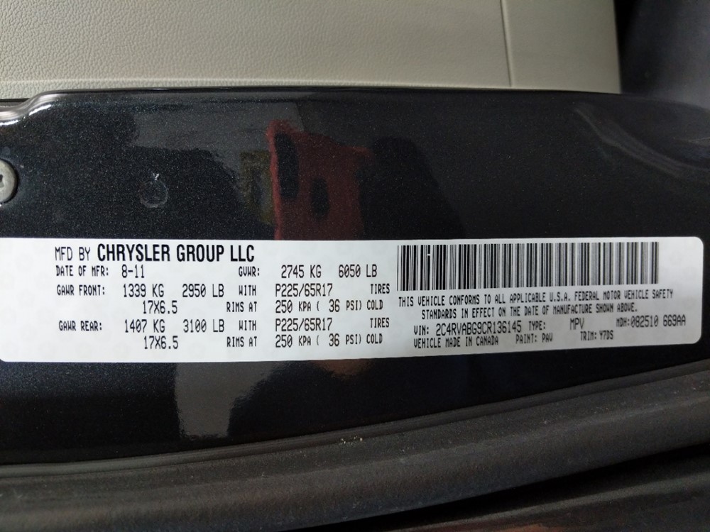 2012 Volkswagen Routan - VIN Plate