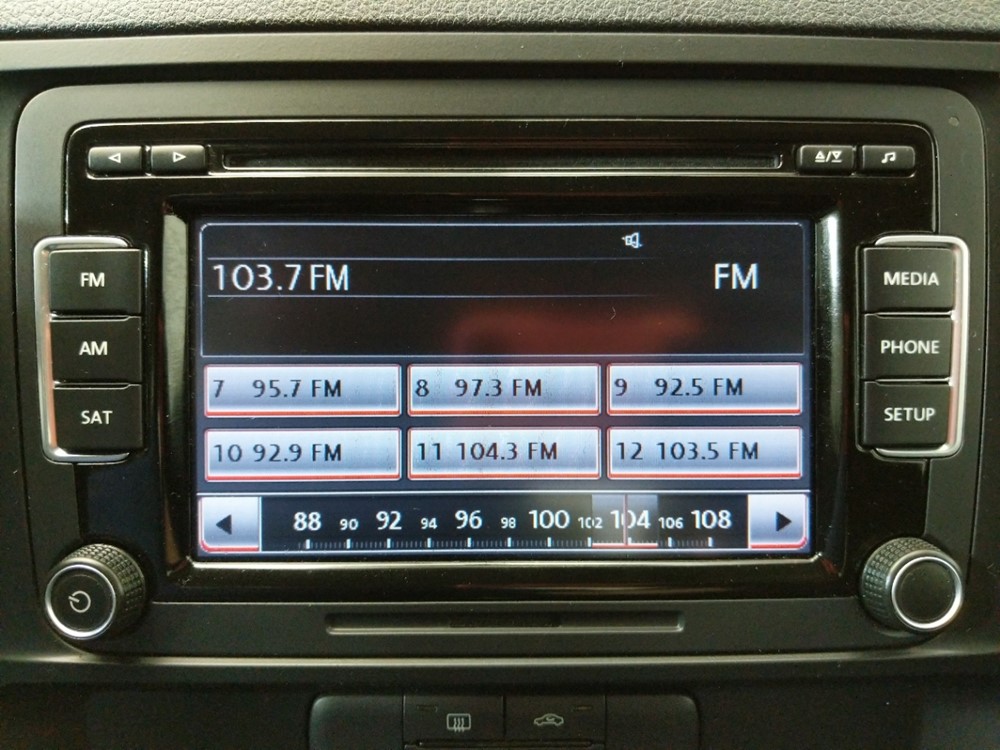 2015 Volkswagen Jetta - Stereo Package