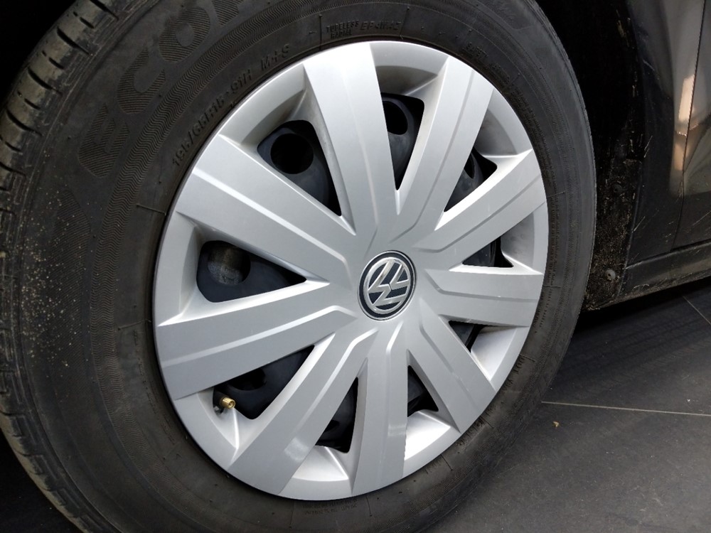 2015 Volkswagen Jetta - Wheel