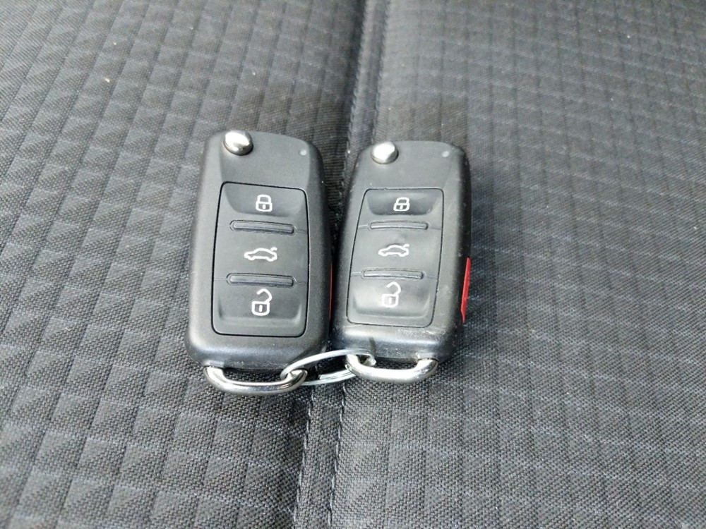 2015 Volkswagen Jetta - Keys