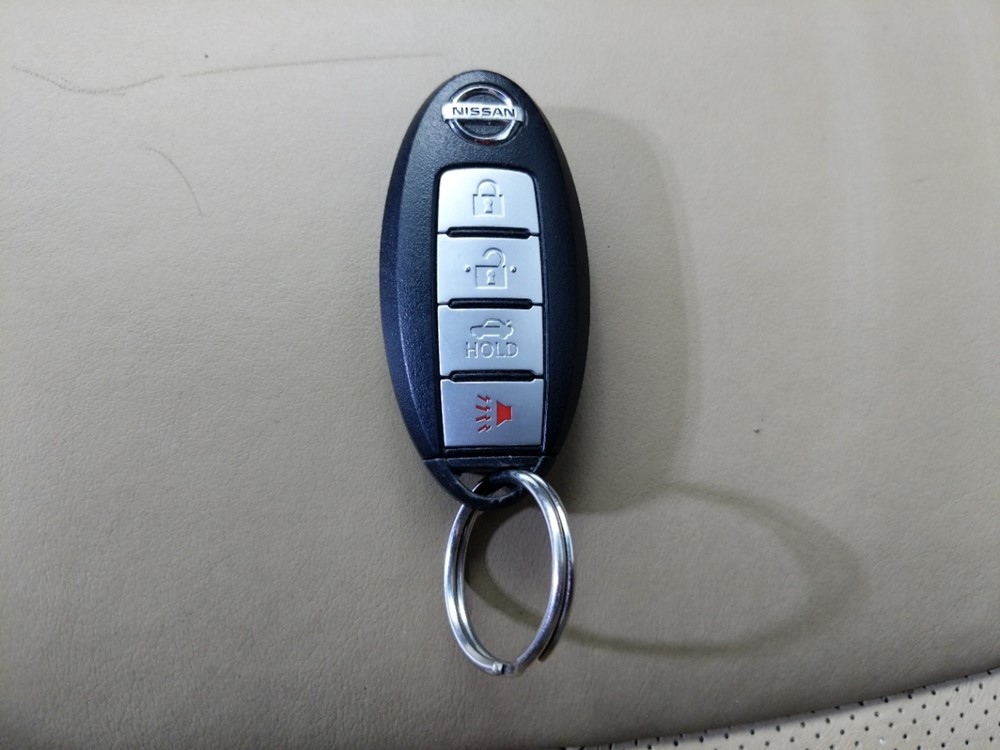 2011 Nissan Maxima - Keys
