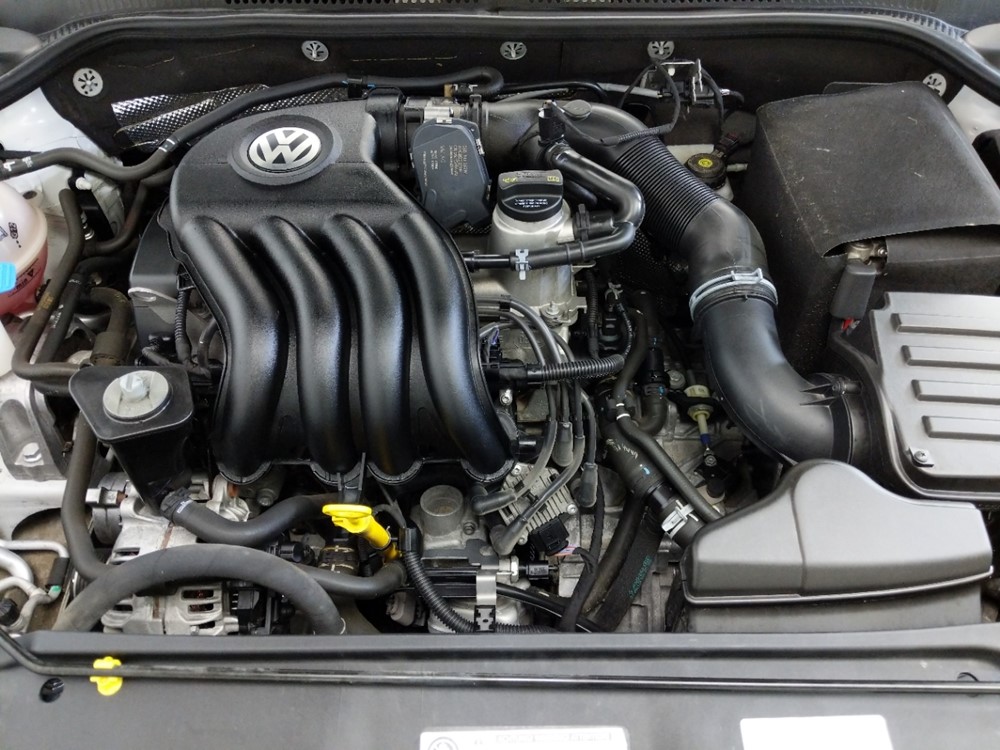 2015 Volkswagen Jetta - Engine