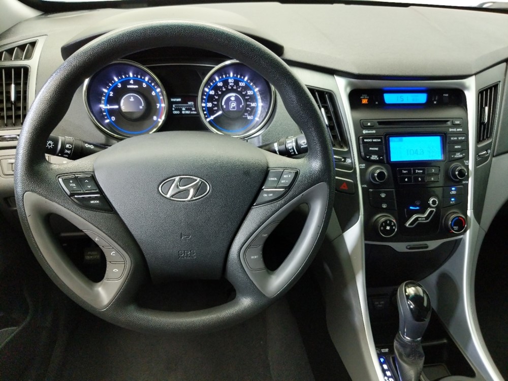 2013 Hyundai Sonata - Driver Dash