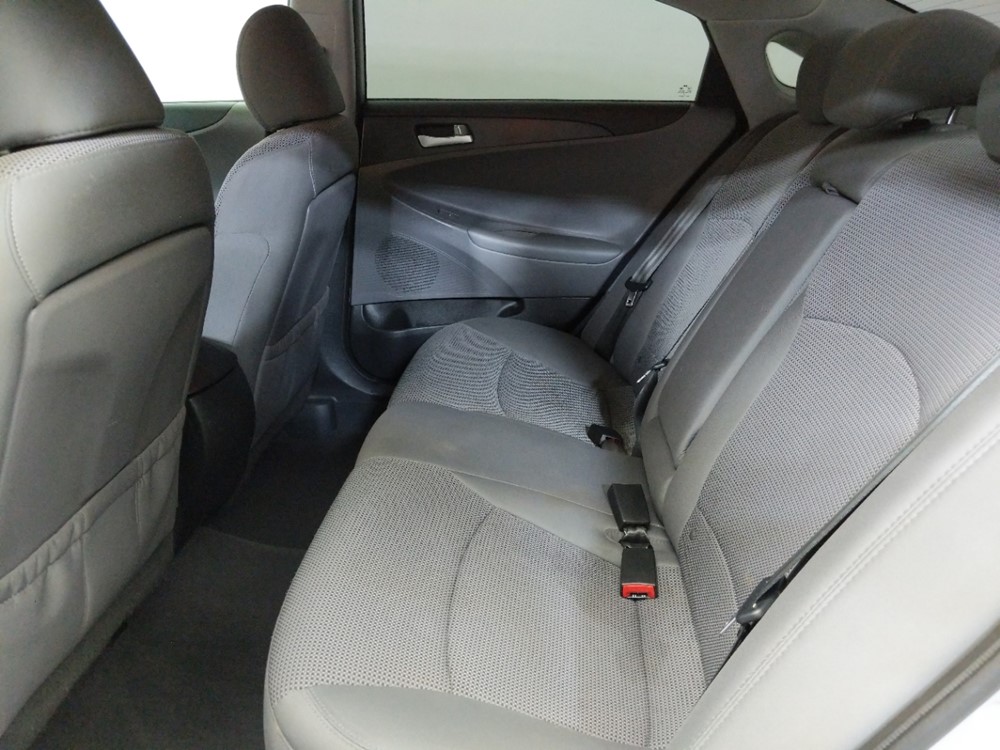 2013 Hyundai Sonata - Driver Rear Seat