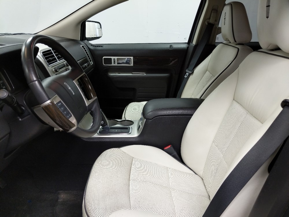 2010 Lincoln MKX - Driver Front Seat