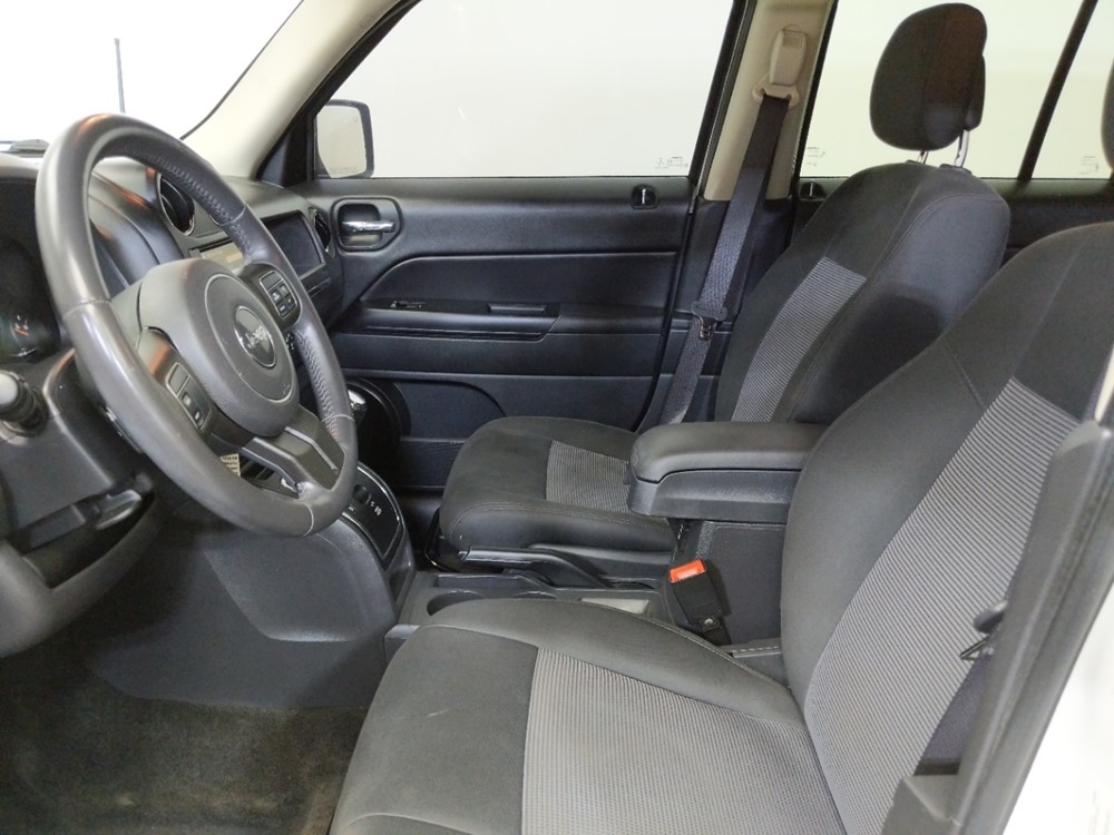 2014 Jeep Patriot - Driver Front Seat