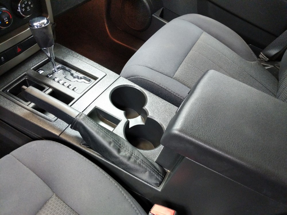 2012 Jeep Liberty - Center Console/Cup Holders