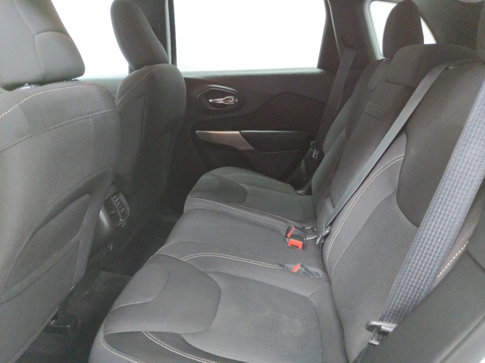 2017 Jeep Cherokee - Driver Rear Seat