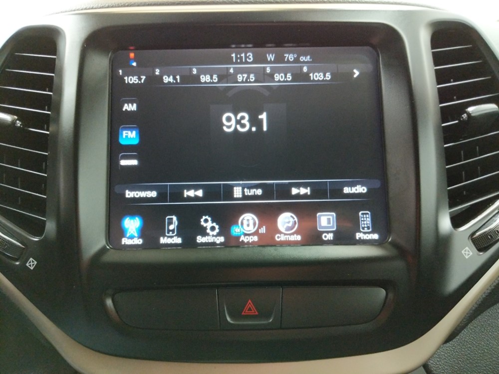 2017 Jeep Cherokee - Stereo Package