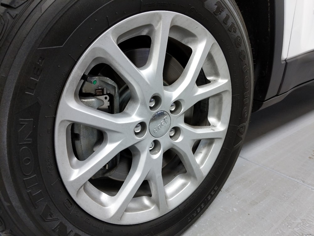 2017 Jeep Cherokee - Wheel