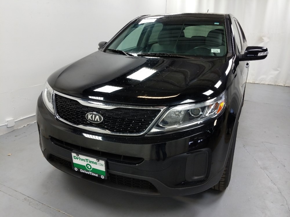 2014 Kia Sorento - Driver Front Hood