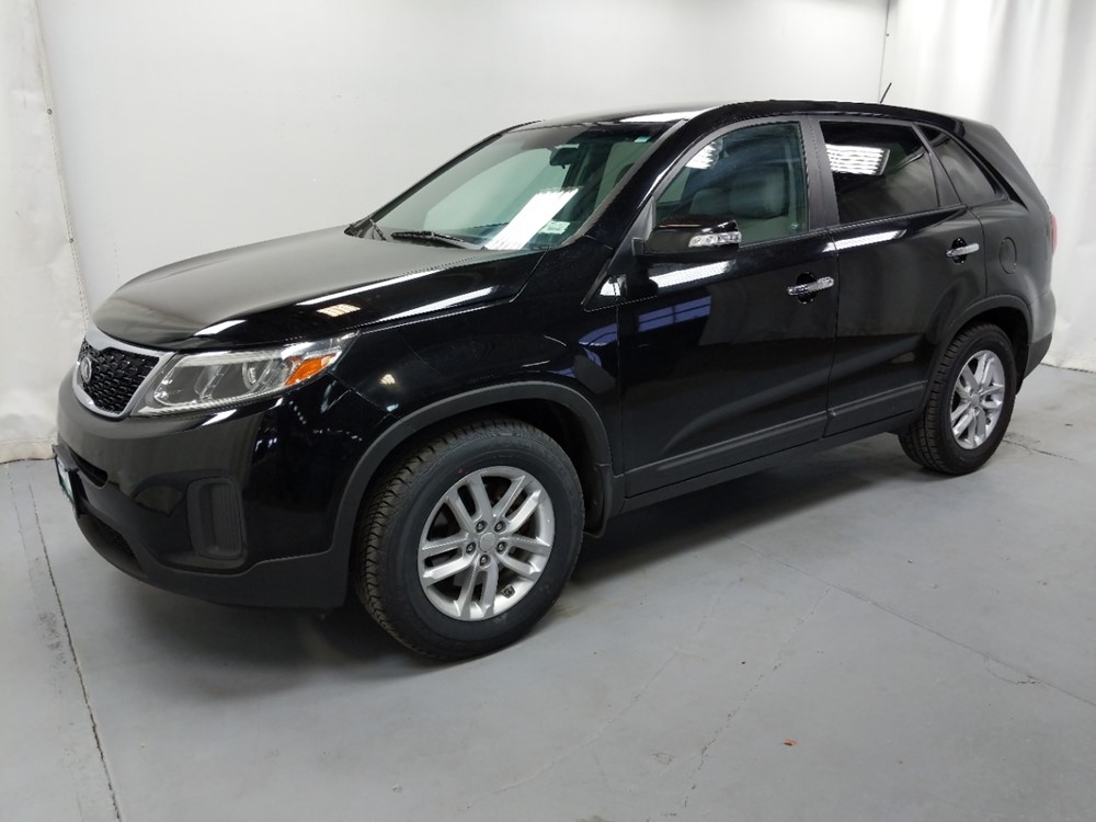 2014 Kia Sorento - Driver Front Side