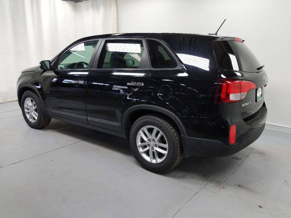 2014 Kia Sorento - Driver Rear Side