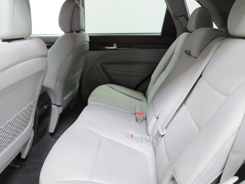 2014 Kia Sorento - Driver Rear Seat