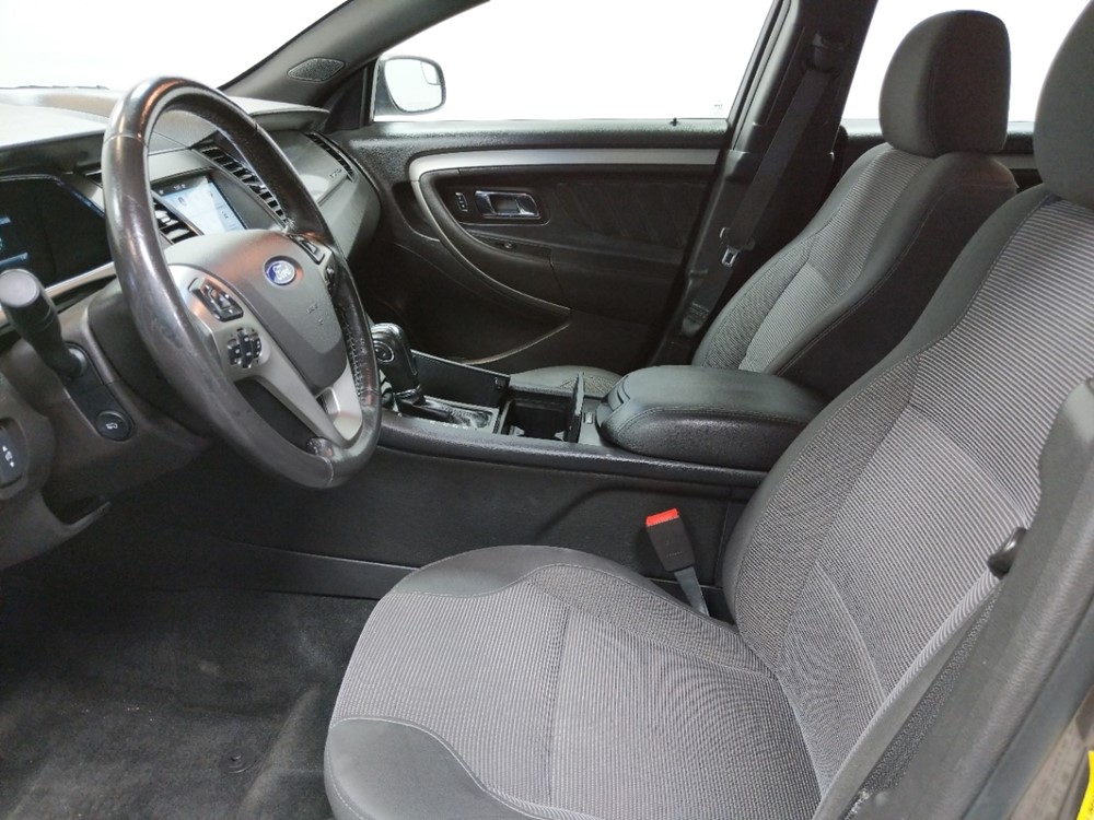 2016 Ford Taurus - Driver Front Seat