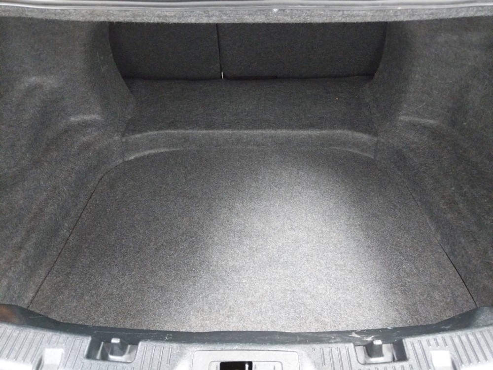 2016 Ford Taurus - Trunk