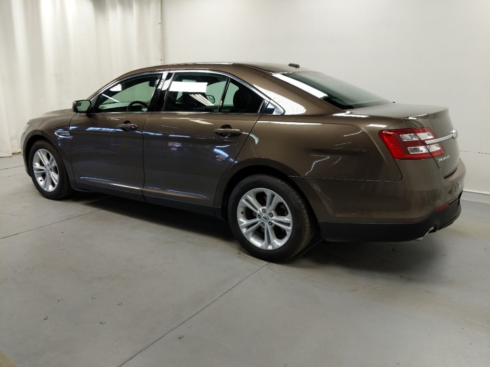 2016 Ford Taurus - Driver Rear Side