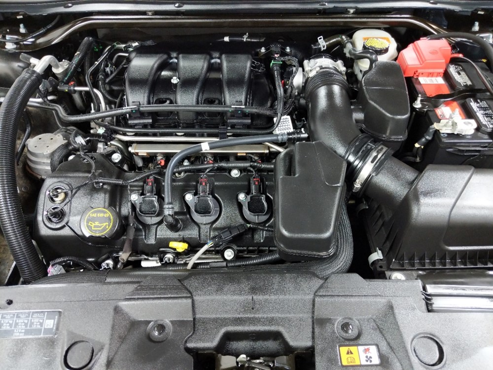 2016 Ford Taurus - Engine
